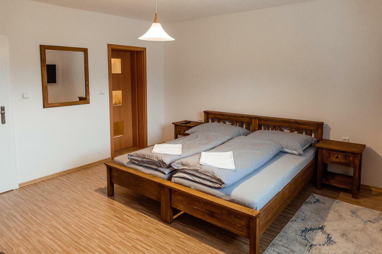 Apartmany Hrady Зуберец Екстериор снимка